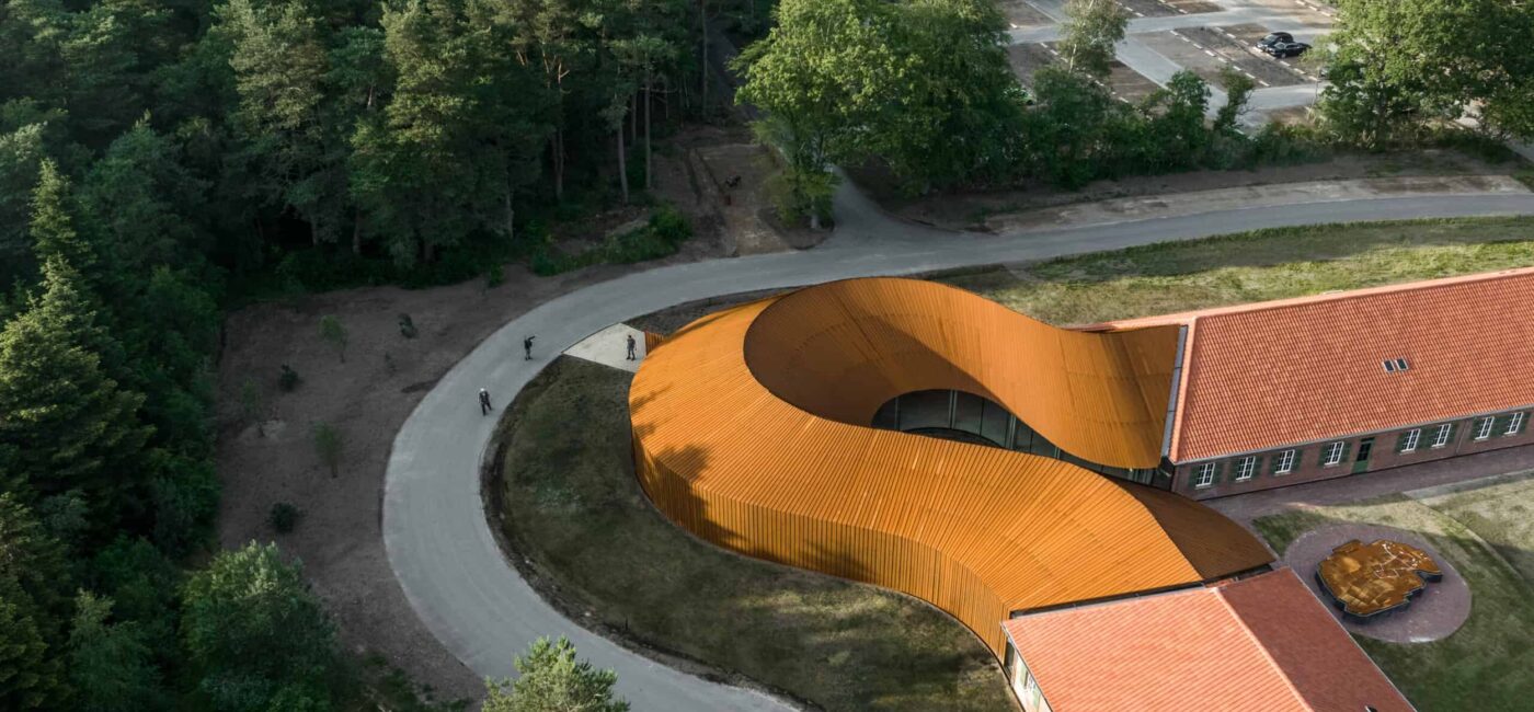 Pressefoto FLUGT set oppefra